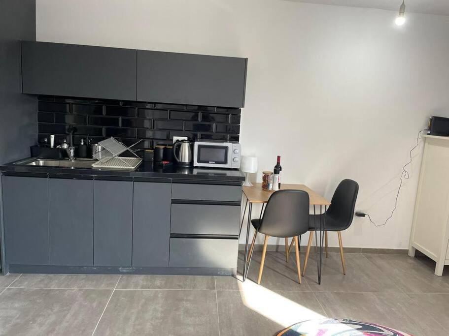 Apartament Lovely Flat In The Center 36 Tel Awiw Zewnętrze zdjęcie
